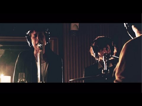 Two Bunnies in Love - Do It On Your Own - Live Session