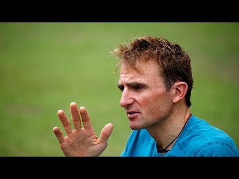 Extrembergsteiger Ueli Steck stürzt im Himalaja in den Tod