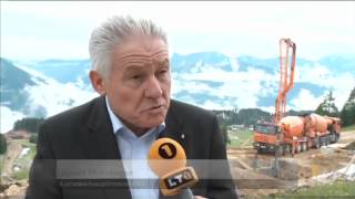 preview picture of video 'Hinterstoder rüstet auf - Neue 10er Kabinenbahn in Bau'