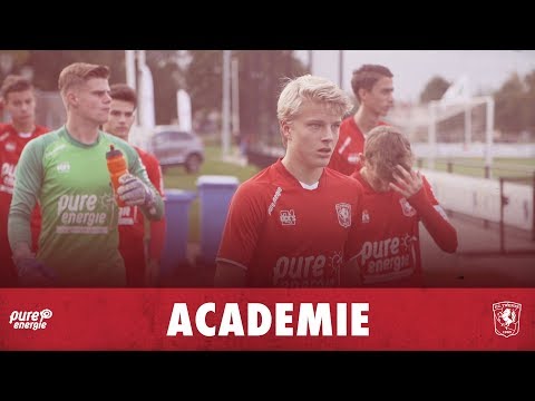 ACADEMIE I Toernooidag van FC Twente onder 17 bij De Tubanters