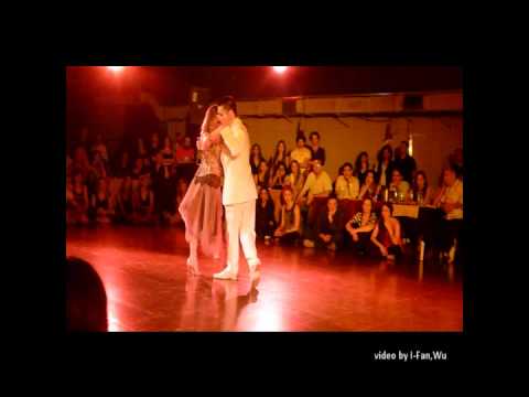  Andrea Misse  and  Javier Rodriguez  are  dancing  to  the  tango  "  La Tupungatina  "