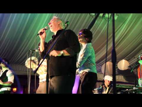 Robbie Dupree and the Yacht Rock Revue - Steal Away