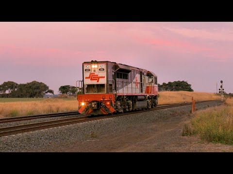 SCT006 Australian Diesel Locomotive Long End Leading (18/3/2021) - PoathTV Trains & Railways