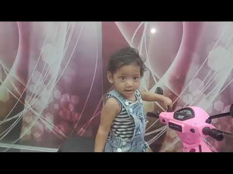 pratiksha pawar playing vid...