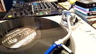 Trackdigger tracked 0115 B “Breathe The Sun” from the Keep On Breathin” Ep