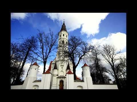 "Viešpatie, išgirski mus" pagal Kari Jobe giesmę "Let The Heavens Open"