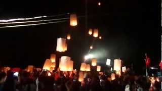 preview picture of video 'El Toro Festival Opening Sky Lantern'