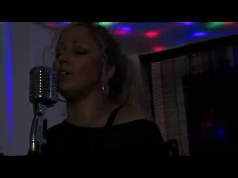 Carla Saramago canta Etta James - At Last