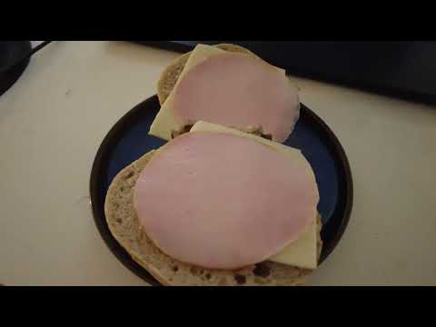 MongoTV_9388 - Min Frokost - GROV BOLLE Med OST og HAMBURGERRYG