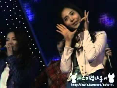 SNSD - Opirus and Mohave 7080 Concert Girls' Generation - Yuri Fancam [081209]