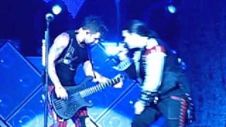 Shinedown - Left Out