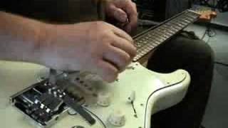 Video thumbnail for Duesenberg Multibender Basics played by Martin Huch by DuesenbergGuitars