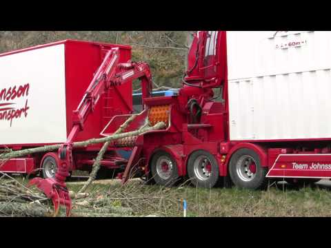 Mobile Chipper Bruks 806 PTC på Volvo 750