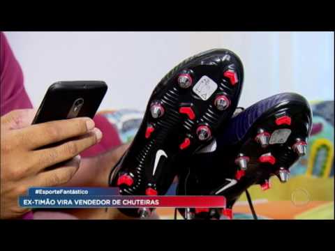 Wendel vende chuteiras para complementar sua renda
