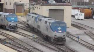 preview picture of video 'Railfanning Metra and Amtrak on Chicago's Near South Side'