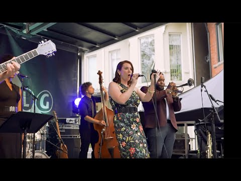 Tia Brazda - Just Like That (Live at the 2019 TD Toronto Jazz Festival)