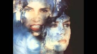 Toni Halliday - Hearts and Handshakes - 01 - Time Turns Around