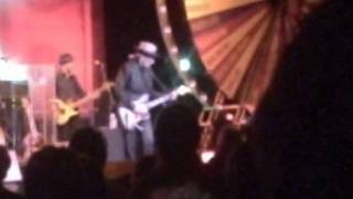 Elvis Costello - Hoover Factory - Watching The Detectives