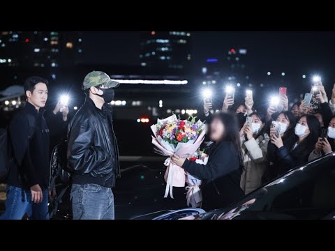 Wow, Crazy! Jungkook Wowed Millions of Fans at the Airport Today!