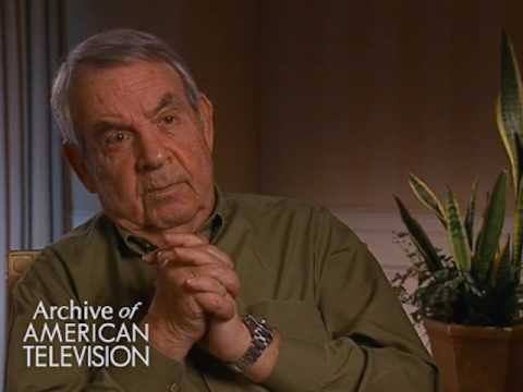 Tom Bosley on "The Dean Martin Show" - EMMYTVLEGENDS.ORG