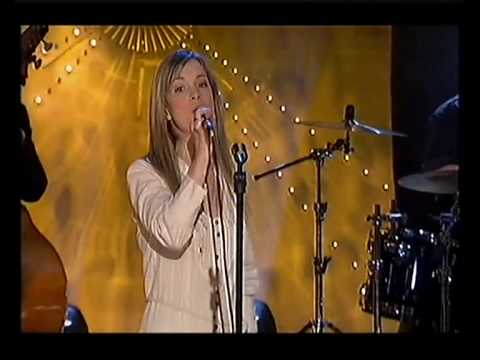 RTE's Late Late Show - Cara Dillon - I Wish You Well