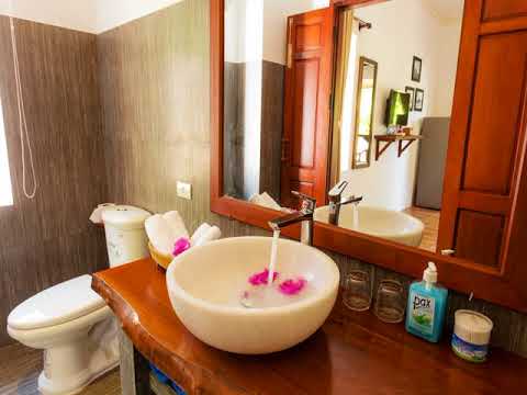 Red Flower Cottage Homestay