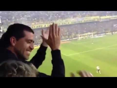 "Riquelme cantando Riber decime que se siente â™ª Boca vs River 2/05/13" Barra: La 12 • Club: Boca Juniors