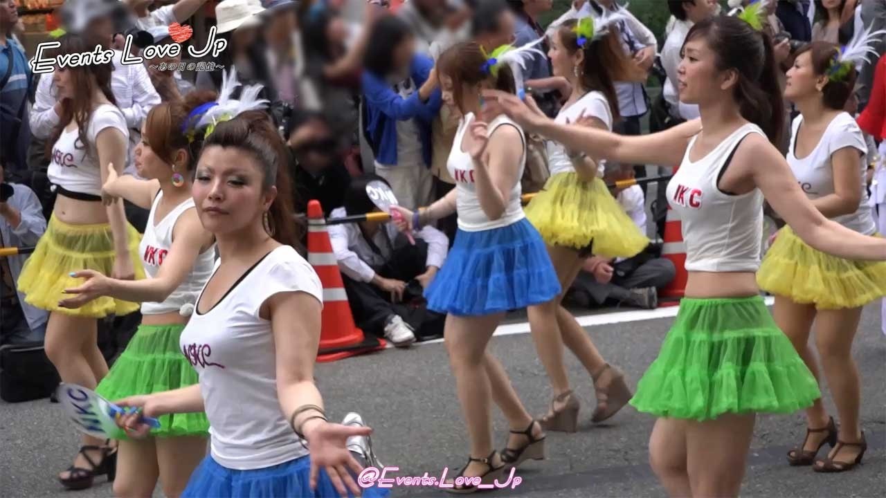 お姉さんたちのサンバ・パレード