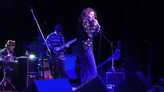 &quot;Circle&quot; Edie Brickell &amp; The New Bohemians@TLA Philadelphia 11/13/18