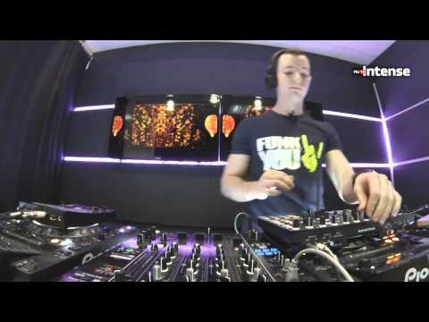 Live @ Radio Intense 17.12.2013 - Konstantin Yoodza (Catapult Live Show 020)