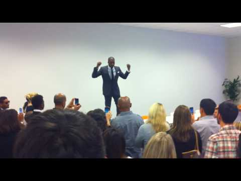 Kanye at FB - "Chain Heavy"/Freestyle? (HD Version)