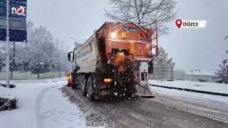 Düzce Belediyesi Karla Mücadele Çalışmalarını Aralıksız Şekilde Sürdürüyor