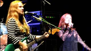 THE GO-GO&#39;s (HD 1080p) &quot;Get Up And Go&quot; - Milwaukee 2013-07-03 - Summerfest