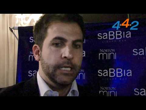 Presentación del Libro del Toti Pasman: "La Tenés Adentro"