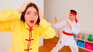 LUÌ SI CREDE UN MAESTRO SAMURAI DI KARATE!