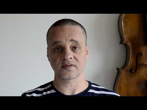 Knížka „Nesnažit se být dobrý“ už brzo. Buďte u toho.