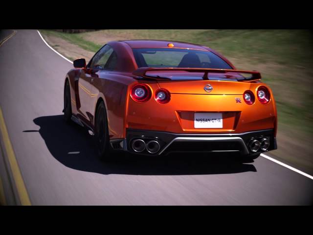 2017 Nissan GT-R gets new look, 565 horsepower: Live photos and video