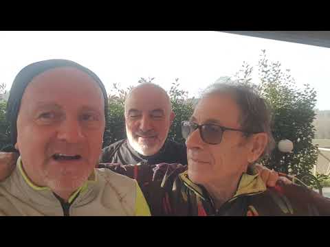 Barzelletta..Un nano seduto sul pullman