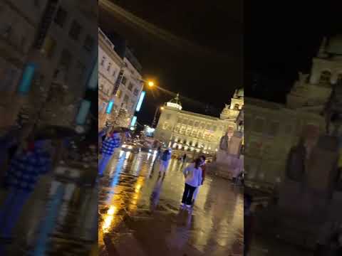 A beautiful rainy day in Barlin #youtubeshorts #barlin#mahrukhfoodcourt#travellingvlog