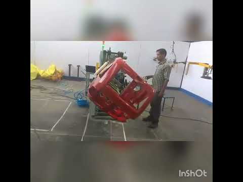 Tractor Bonnet Inversion Unit