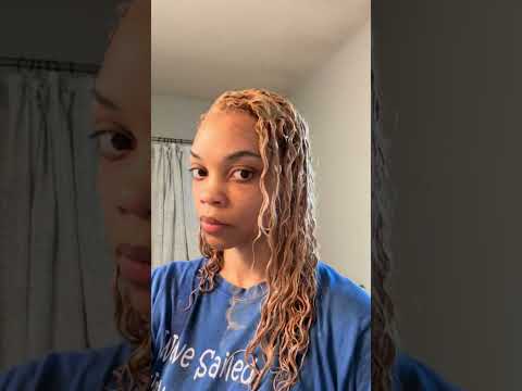 I mixed Wella's T35 and T28 toners together! #Wella #toner #t35 #t28 #blonde #bleachedhair #shorts