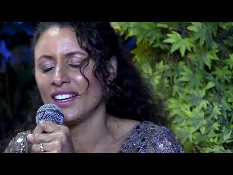 GHISL'N ( Aim' a nou) - En live bassin la Boue chez KANAL AUSTRAL.TV