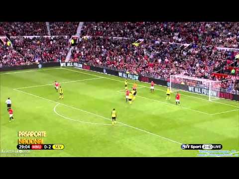 Gary Medel, Angelo Henriquez y Bryan Rabello - MnU Vs Sev [09-08-2013]