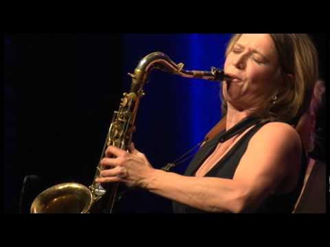 Das Saxophonquartett sistergold spielt 