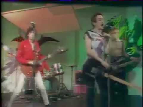 The Clash: Complete Control: 1977