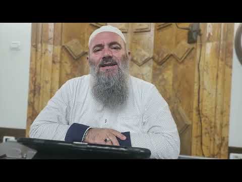 "Ju jeni flliqana me Mjekrra." - Hoxhë Bekir Halimi