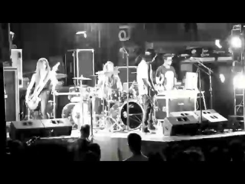 Scomic - Sin Nada ft Lyng-yu Chang (LIVE) @Festival Conecta Arica 2015