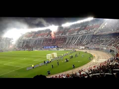 "Recibimiento RIVER vs independiente santa fe" Barra: Los Borrachos del Tablón • Club: River Plate