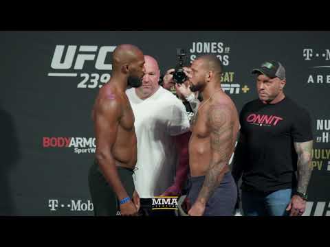 UFC 239: Jon Jones vs. Thiago Santos Weigh-In Staredown - MMA Fighting
