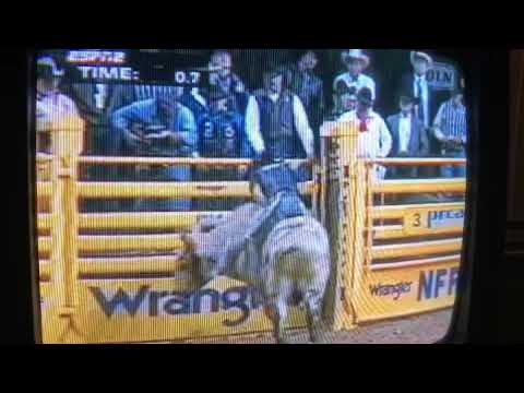 Zeb Lanham vs smokless war dance (94.5) 2006 WNFR round 2